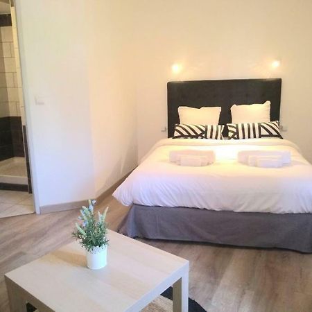 Hotel Renaissance Мартиг Екстериор снимка