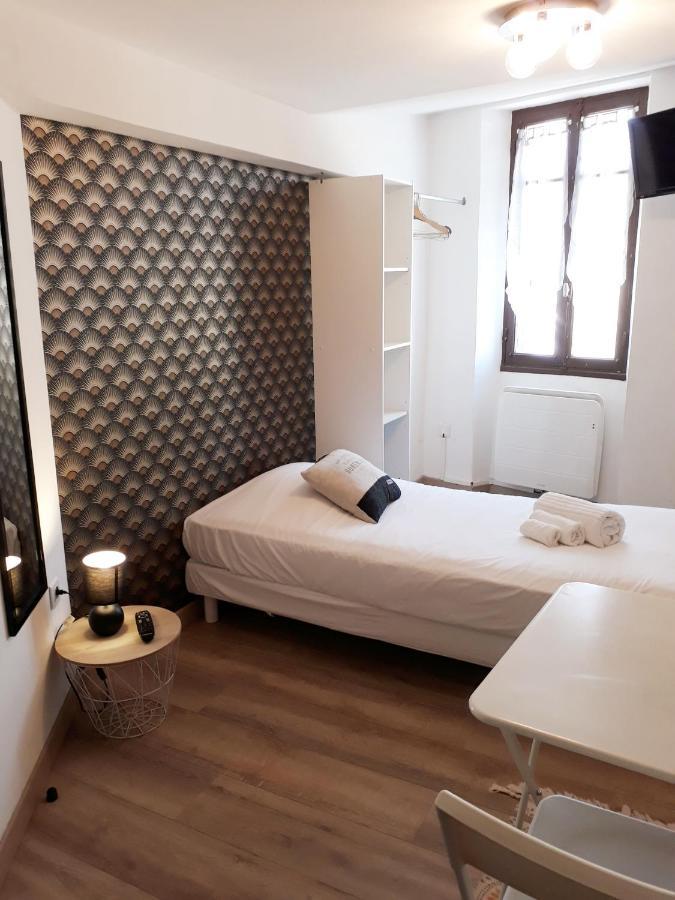Hotel Renaissance Мартиг Екстериор снимка