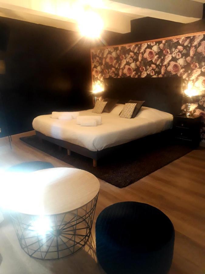 Hotel Renaissance Мартиг Екстериор снимка